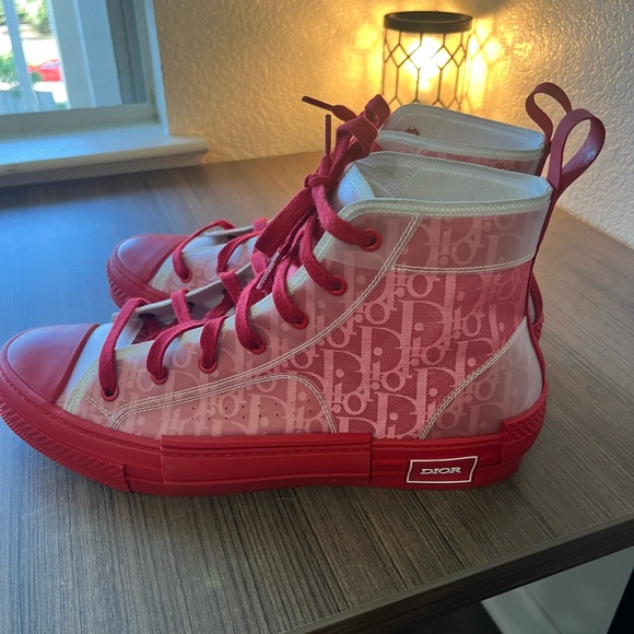 Dior B23 High Red Worn once fresh smell authenticated shoe to wear - Picture 5 of 7